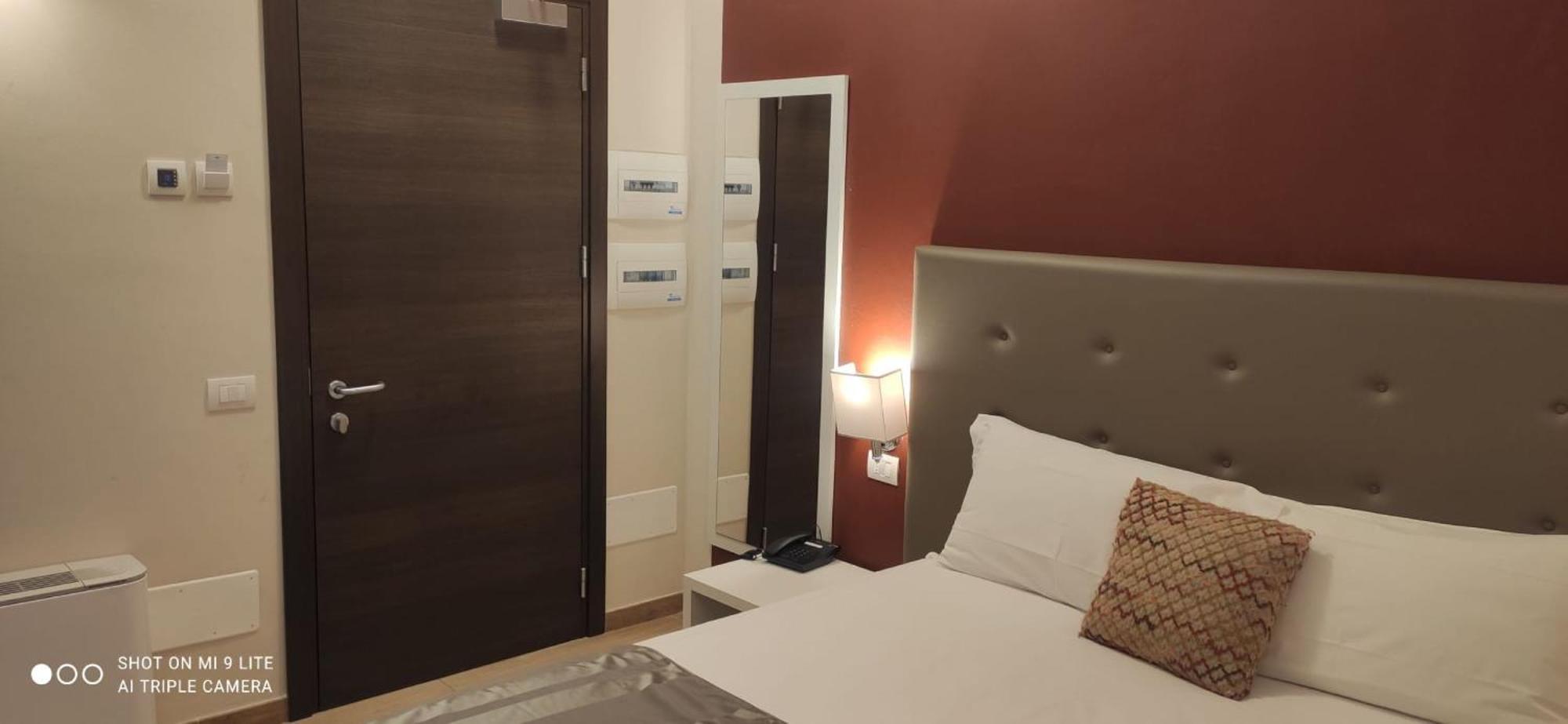 Palazzo Marignano Hotel Melegnano Extérieur photo