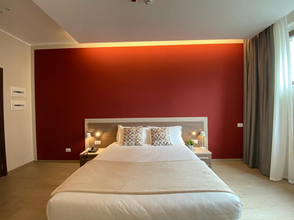 Palazzo Marignano Hotel Melegnano Extérieur photo